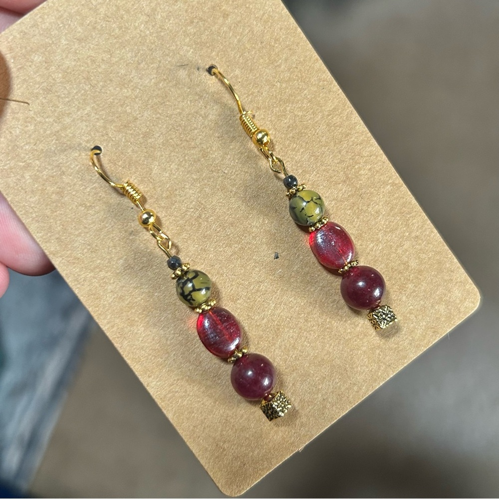 Handcrafted elegant genuine garnet dragon vein agate faceted hematite earrings